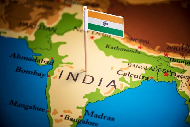 ２兆円ファンドの「アライアンス・バーンスタイン・米国成長株投信」を迎え撃つのはインド株アクティブか？