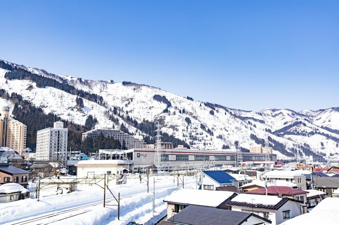 湯沢＝“激安”は誤解？ 駅チカと苗場でここまで違う、マンション相場の明暗