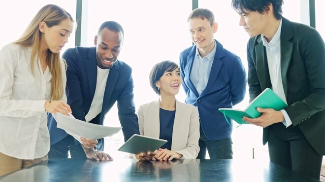 【移動と階級】移民はなぜイノベーションを生む？ データが示す移動の経済的インパクト