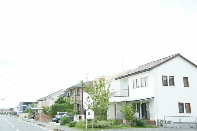 実はマンションより戸建てが圧倒的多数派！ 全国4エリア別に見る “住宅購入スタイル” 