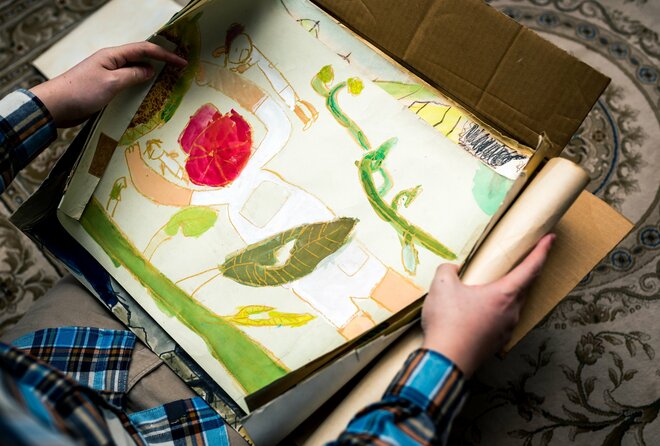 結婚に反対され絶縁状態に…数十年後、実家の片付けを通して娘が知った「母の言えなかった本音」