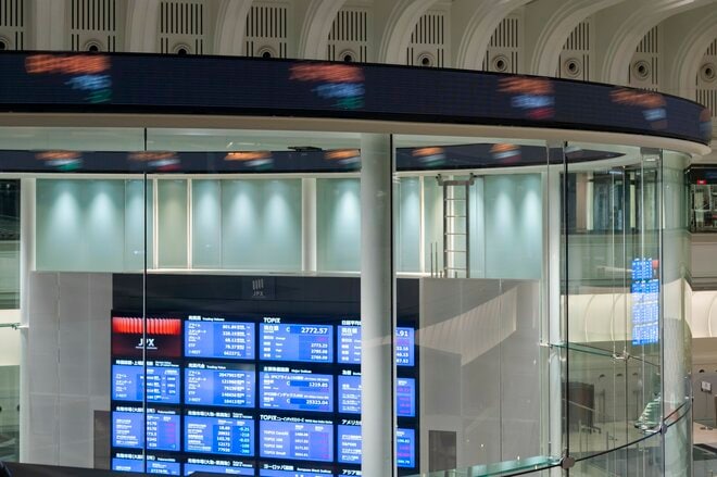 市場の乱高下でインデックス投信が痛手を被る中、頼りになるファンドは？