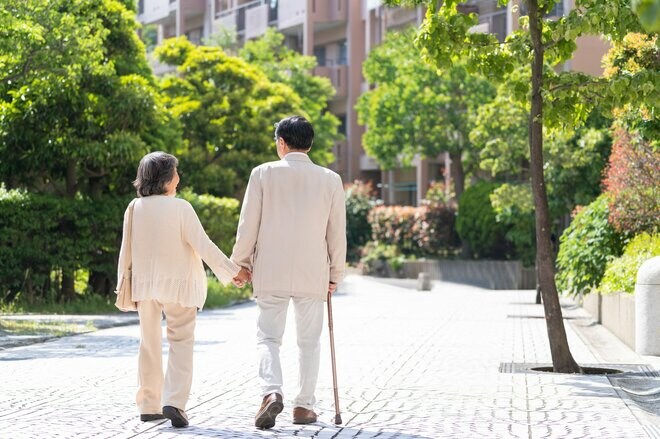 「自分たちが動かないとダメだ」大手管理会社へ不信感を抱いた64歳男性、新米理事長として始めたマンション再生物語