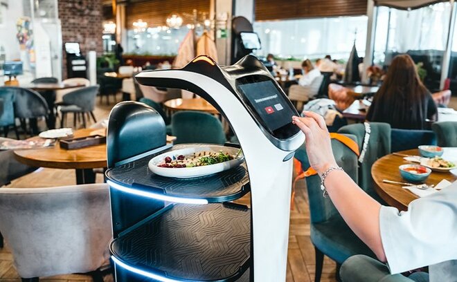 中小企業で賃上げ実現を 飲食業の省人化・省力化投資に注目