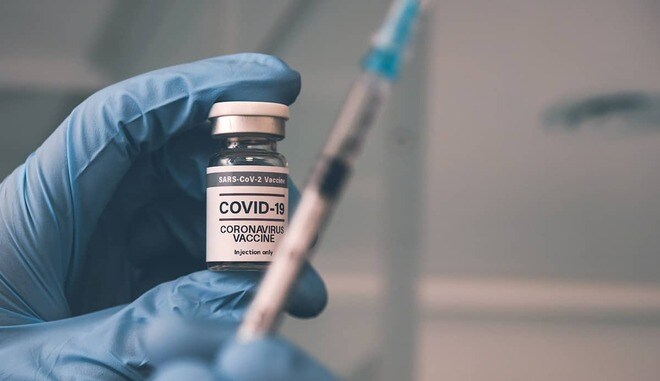 アメリカ、圧倒的なワクチン接種回数を支える“ゲンキンなやり方”