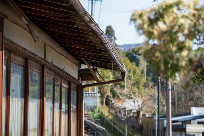 「住まない自宅」放置で近隣紛争も…家族で決めたい“我が家の最期”