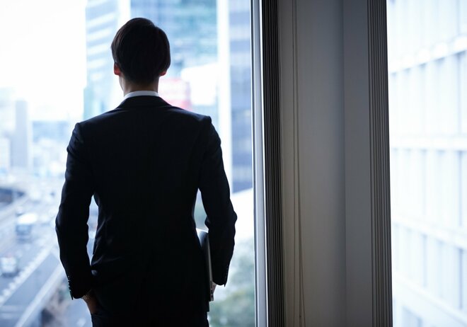 超有名企業を解雇、絶望味わうも起業し莫大な利益…返り咲いた天才