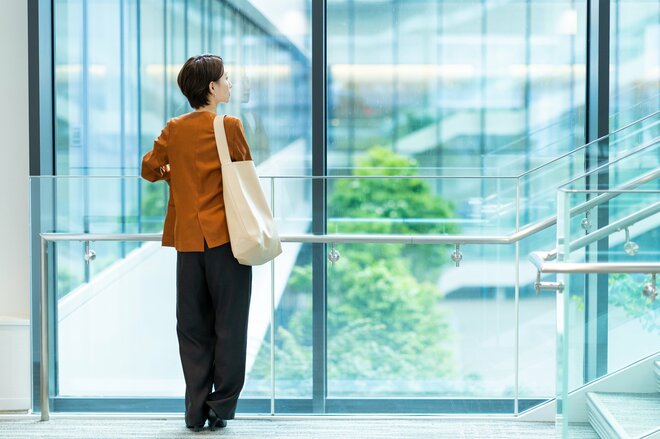 “理想の自分”を追い求めてクレカ破産寸前に…ハイスぺ女性が旧友との再会で気付いた「本当の幸せ」