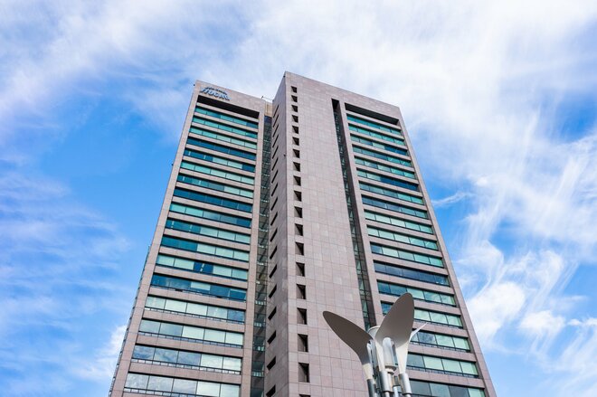 バフェット氏言及で株価にも影響? 伊藤忠商事の状況は? 投資する方法は…