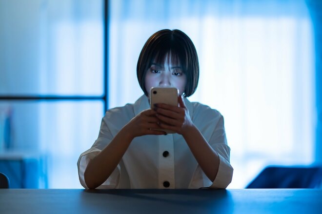 【金融庁調べ】急増する30-50代の投資詐欺の被害。将来不安が一因か