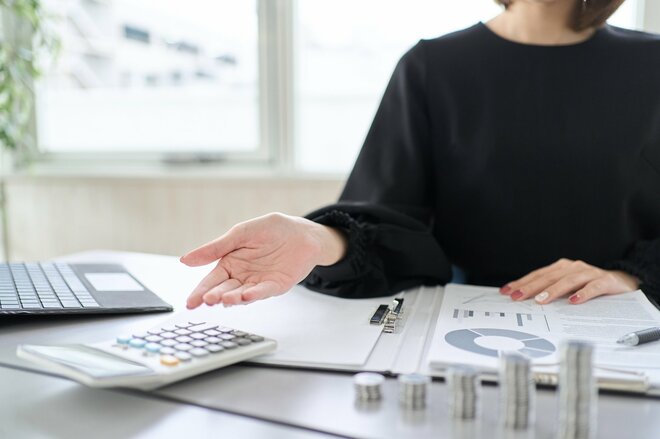 「控除」を活用。国民年金と厚生年金のどちらかを繰下げるだけの意外な節税方法