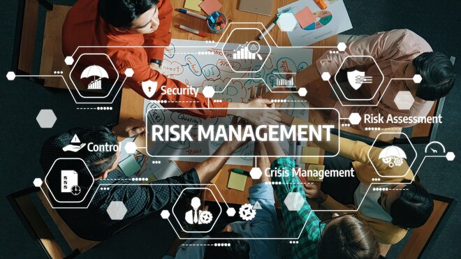 「S&P500」「世界のベスト」の基準価額が横ばいの中、リスクを抑えながら年20％以上のリターンを維持できたファンドとは？
