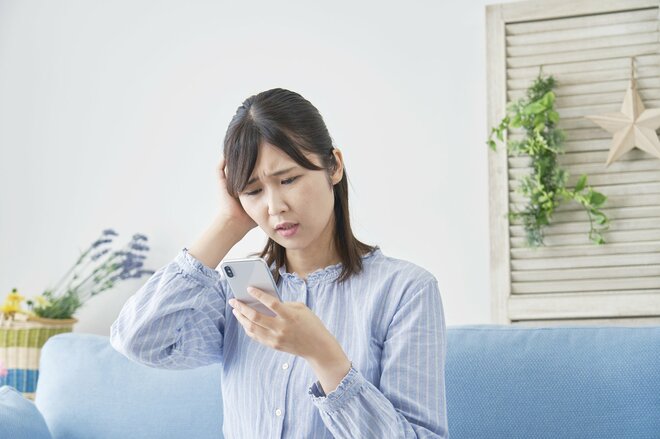 「50代は投資してはいけない」女性を失望させた有名投資系ユーチューバーの真意