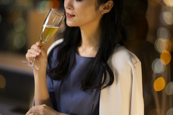 タワマン最上階で“参加費1万円の高額お茶会”を主催するボスママの「人には言えない秘密」