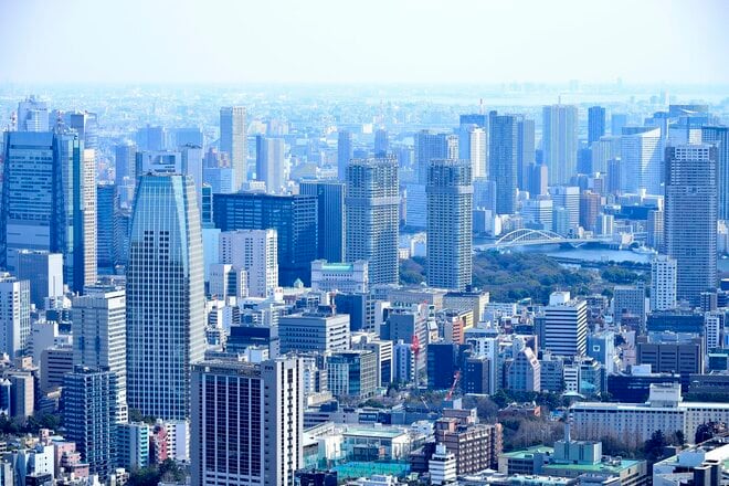 堅調な不動産投資市場に暗雲。最大リスクは金融緩和政策と金利動向