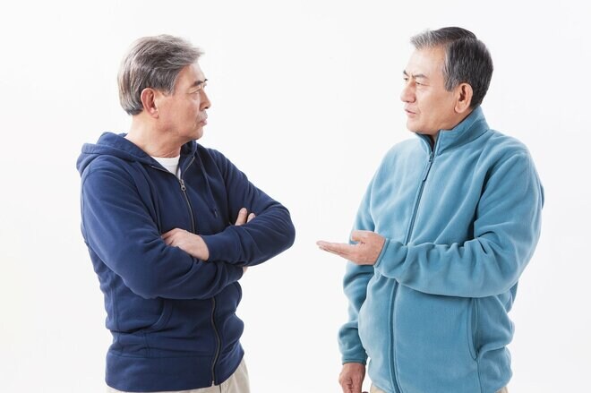 専門家が警告！ 独断で遺言書を書き換えてしまった70代男性…その後、家族に起こった相続トラブルと驚きの顛末