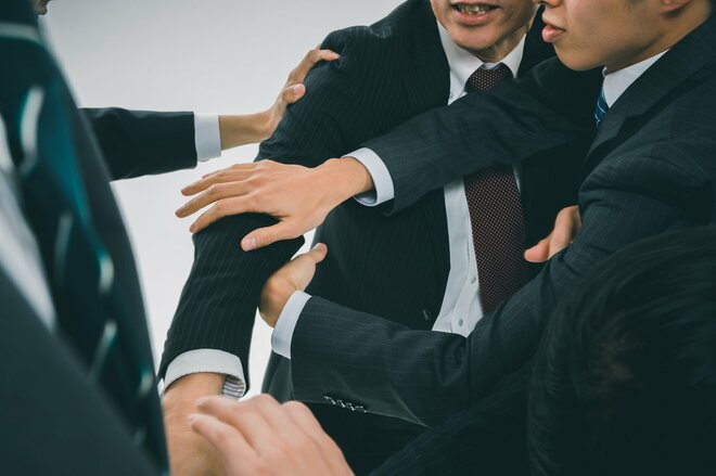 楽天銀行とホリエモンに因縁？ “泥沼”訴訟乗り越え果たした上場