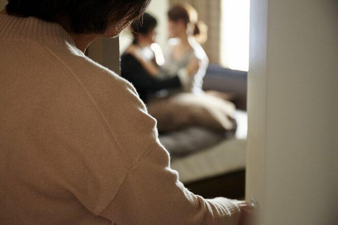 「どういう意味だよ…」勉強一筋の大学生の息子にできた金髪の派手な彼女 母親がつぶやいた絶対に言ってはいけない一言