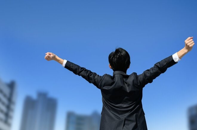 「仕事」それとも「健康」？ 2700人が今後の人生で「最も力を入れたいこと」は？