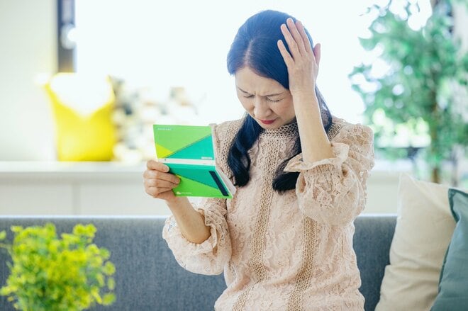 「専業主婦の年金では生活できない」FPの試算に50歳妻が驚愕…高収入モラ夫と離婚すると老後不足する「具体的な金額」