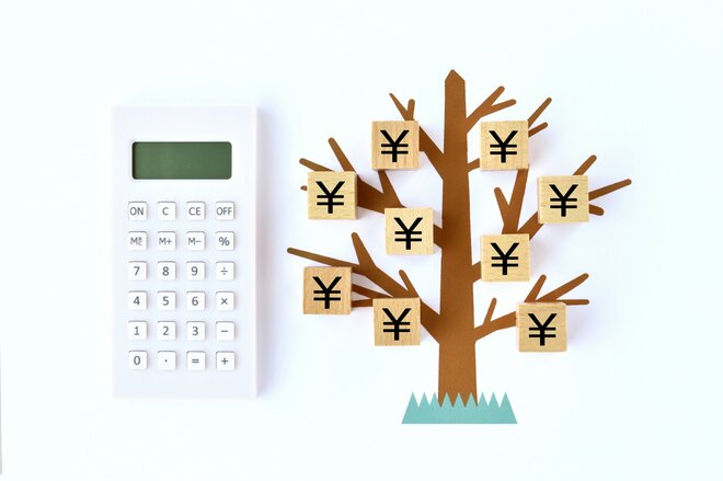 【60代】年金がもらえるまでに準備しておく金額は「1700万円」、それとも？ 国のデータから分かった結果は意外と”堅実”？