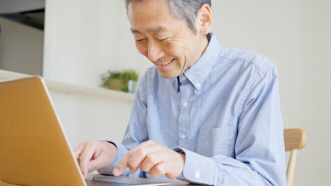 「彼は立派な若者だよ」2年ぶりの再会で40代息子が絶句…謎の若者へ500万円も送金していた父の“真意”とは