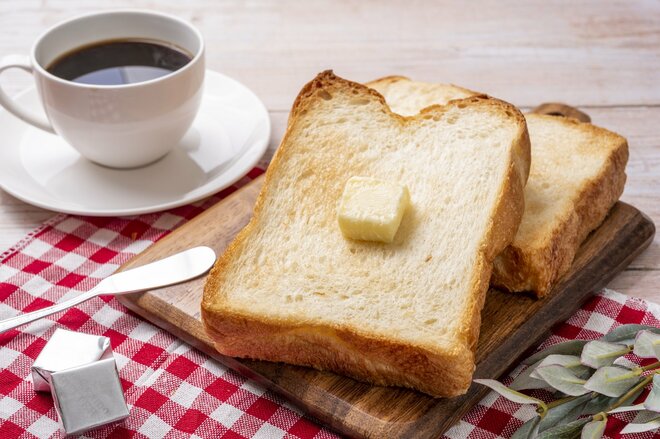 コスパが劇的アップ⁉ 朝食に「ちょっとした工夫」を加えるだけ…満足度の高い1日を始める“とっておきのコツ”