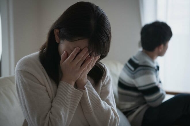 「パパ、ママ、喧嘩しないで」娘の涙で止まった離婚届…推し活破産の妻に夫が示した“関係修復”の条件