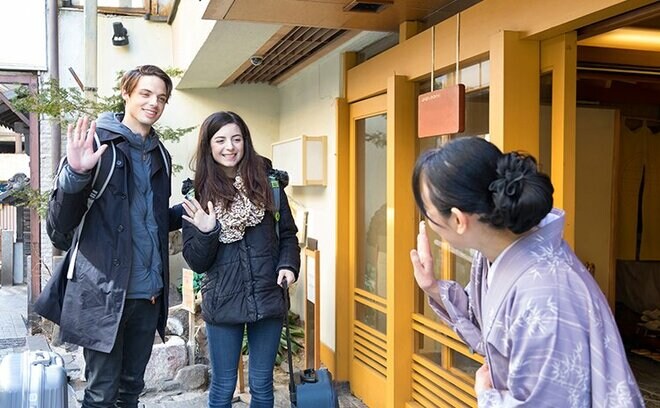 訪日外国人、過去最速2,000万人超え インバウンド消費注目はホテル