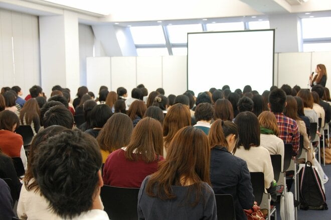 「うちらの世代じゃ考えらんない」学びなおしで大学に入学した70代女性が同級生に夫の愚痴を話すと返ってきた予想外の言葉