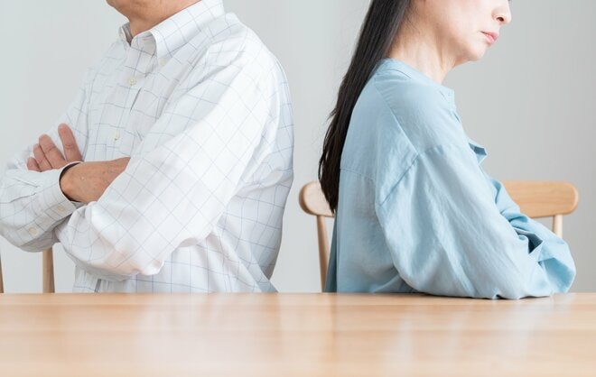 耐えられない…仕事を引退した夫と熟年離婚へ。年金分割を期待した70代主婦が呆然とした「想定外の事実」