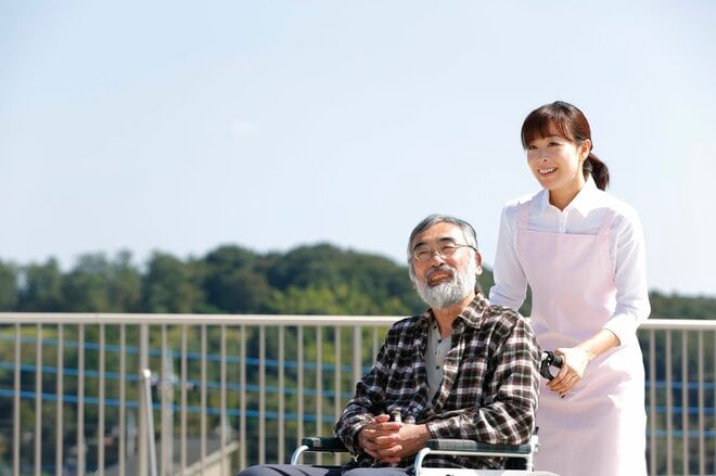 施設に預ける罪悪感は無用―“親の介護”を背負いすぎないための具体策