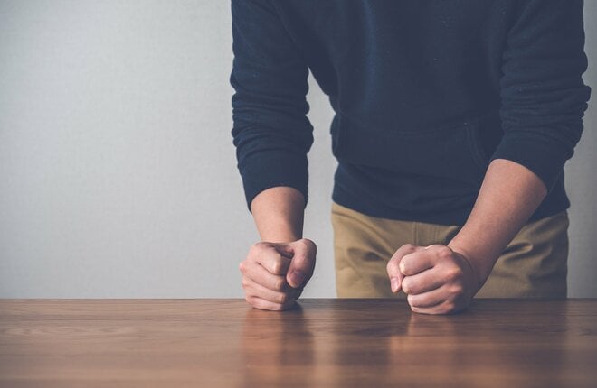 25年の絆が“100万円”で崩壊…弟にお金を返さない兄が発した「信じられない言葉」