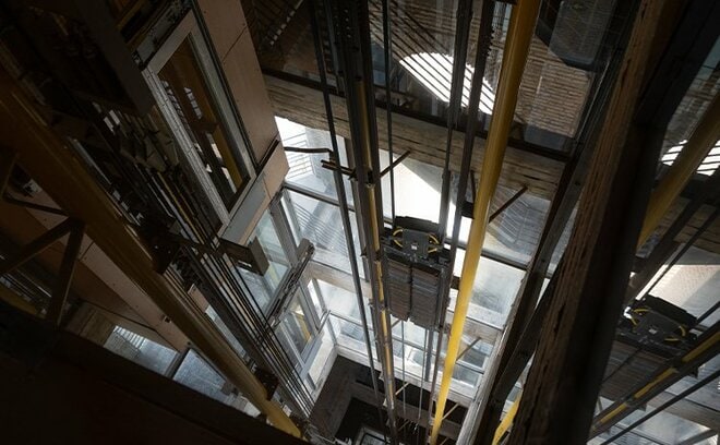 日本にエレベーターは何台ある？老朽化エレベーターのリニューアルに注目