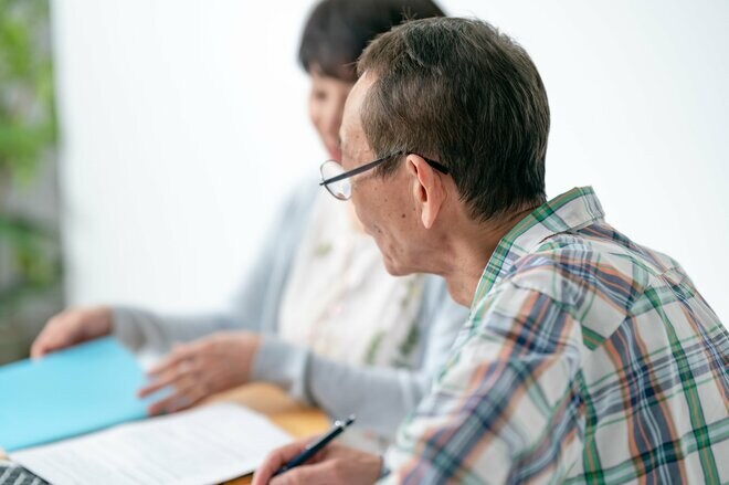 まさか年間40万円の加給年金がストップ⁉ 老後のために継続勤務を決めた60代の妻…高齢夫婦が抱いた「最大の疑問」とは