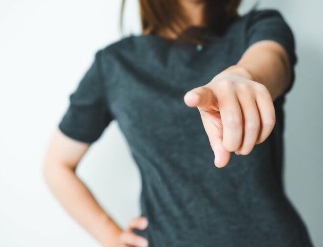 こうして憧れの同棲は「地獄」に変わった…30代女性が婚約者に課した「理不尽な要求」