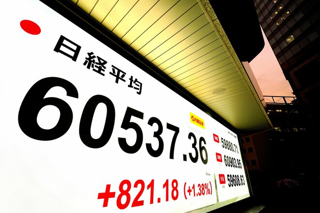 トップ3は「日経225」「世界半導体株投資」「S&P500」、野村證券の人気ファンドは米国テクノロジー株に回帰