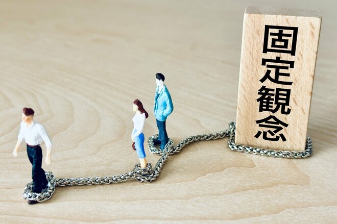 老後に必要な備えは“お金”ではなかった? 全国60歳以上2188人の切実な答えとは
