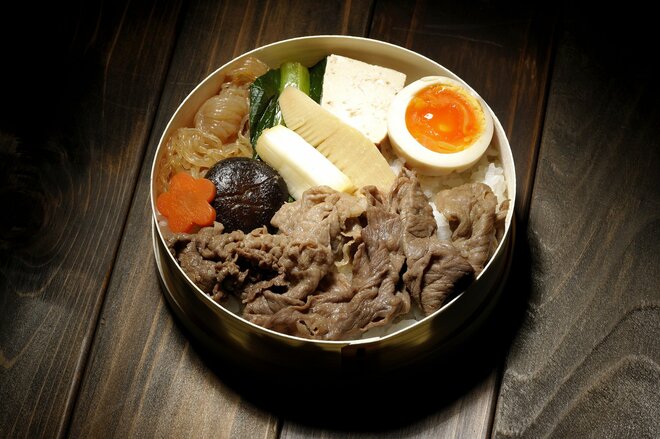 「すき焼き弁当をもう一度」文化シヤッターとダルトン―買収防衛策は株主共同の利益を守る？ 遮断する？ TOPIX62%乖離が突く“問い”