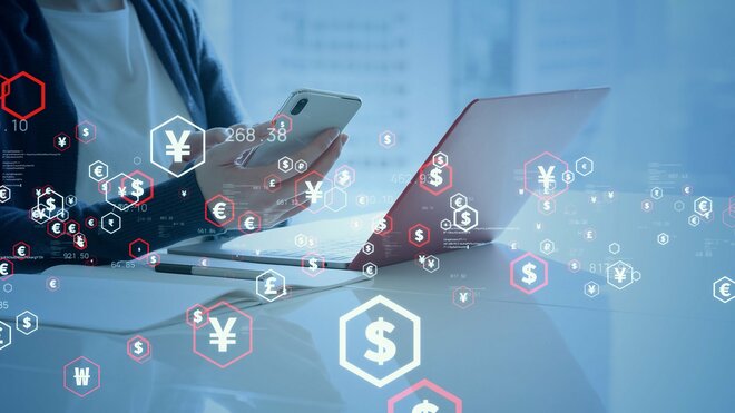 トランプショック後、「運用額を増やす」「減らす」どちらが多いのか? 波乱相場の今、個人投資家が注目する資産とは