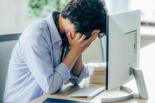 人気YouTuber信じて投資、“巨額借金”背負った20代会社員の末路