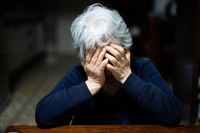 「それが国の狙いなの」陰謀論を信じて家の食品を捨てた義母の“切なすぎる”本音