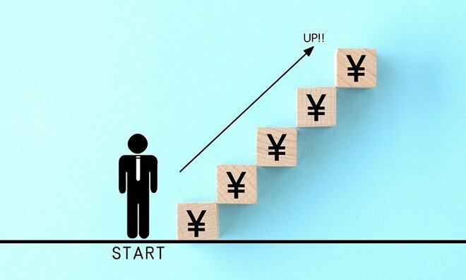 株価の下落はつみたて投資の始め時？ それとも終わらせるべき？