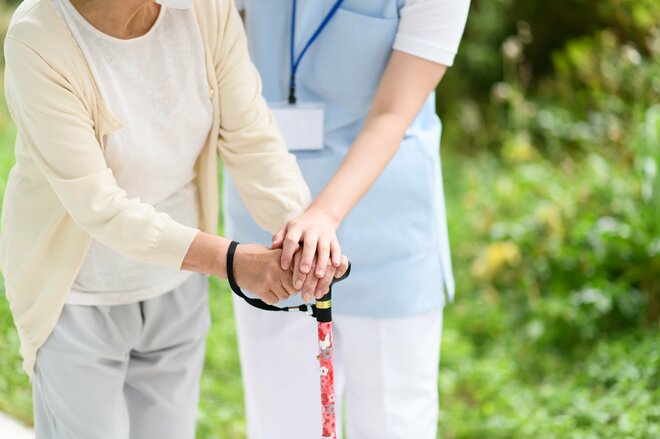 【深刻】日本の総人口が14年連続減少、65歳以上人口は過去最高に…介護現場で浮き彫りになる人手不足と高齢化の波