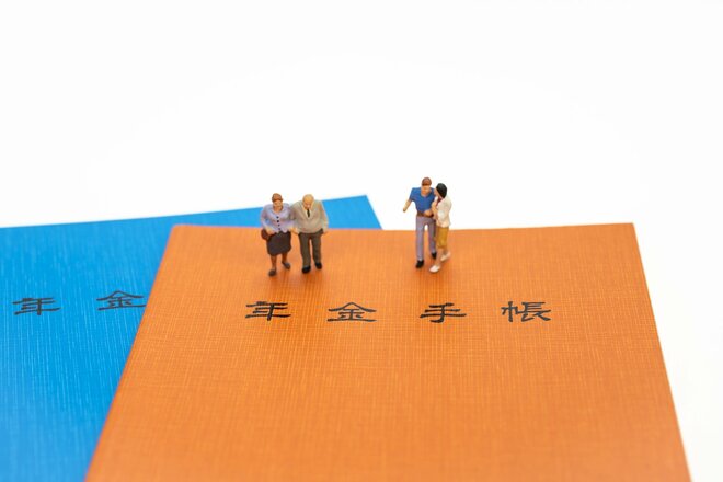 受給できるのは女性だけ!? 遺族厚生年金「中高齢寡婦加算」とは