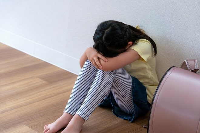 PTAで噂の「ダッシュ婆」が娘を泣かせた…通学路で起きた騒動に母が激怒し乗り込んだ真相