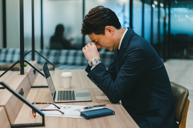 40代50代、働きざかりのうつ病増加 。それでも投資を続けるべき理由