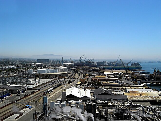 製造業の景況感は弱含みし、非製造業の景況感悪化が焦点に