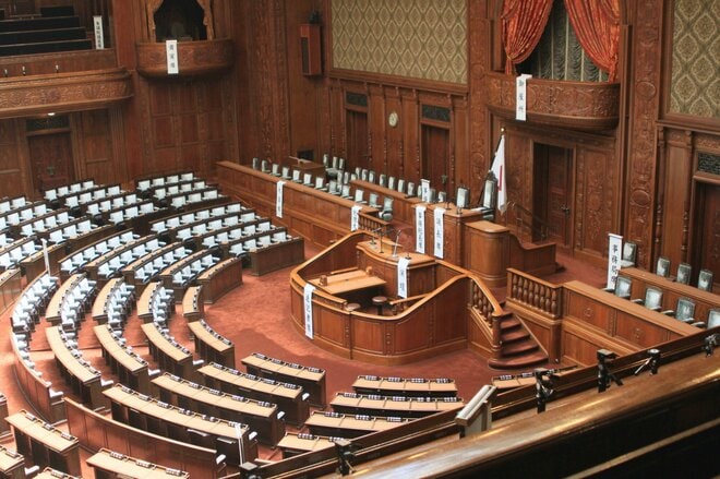 受給額400万円超「国会議員、優遇されすぎ」と批判が集中した「議員年金」とは