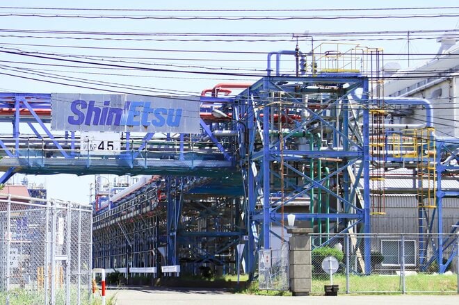 信越化学工業【4063】高値から下落続くも決算で株価反発　株主還元の積極化で底打ちなるか